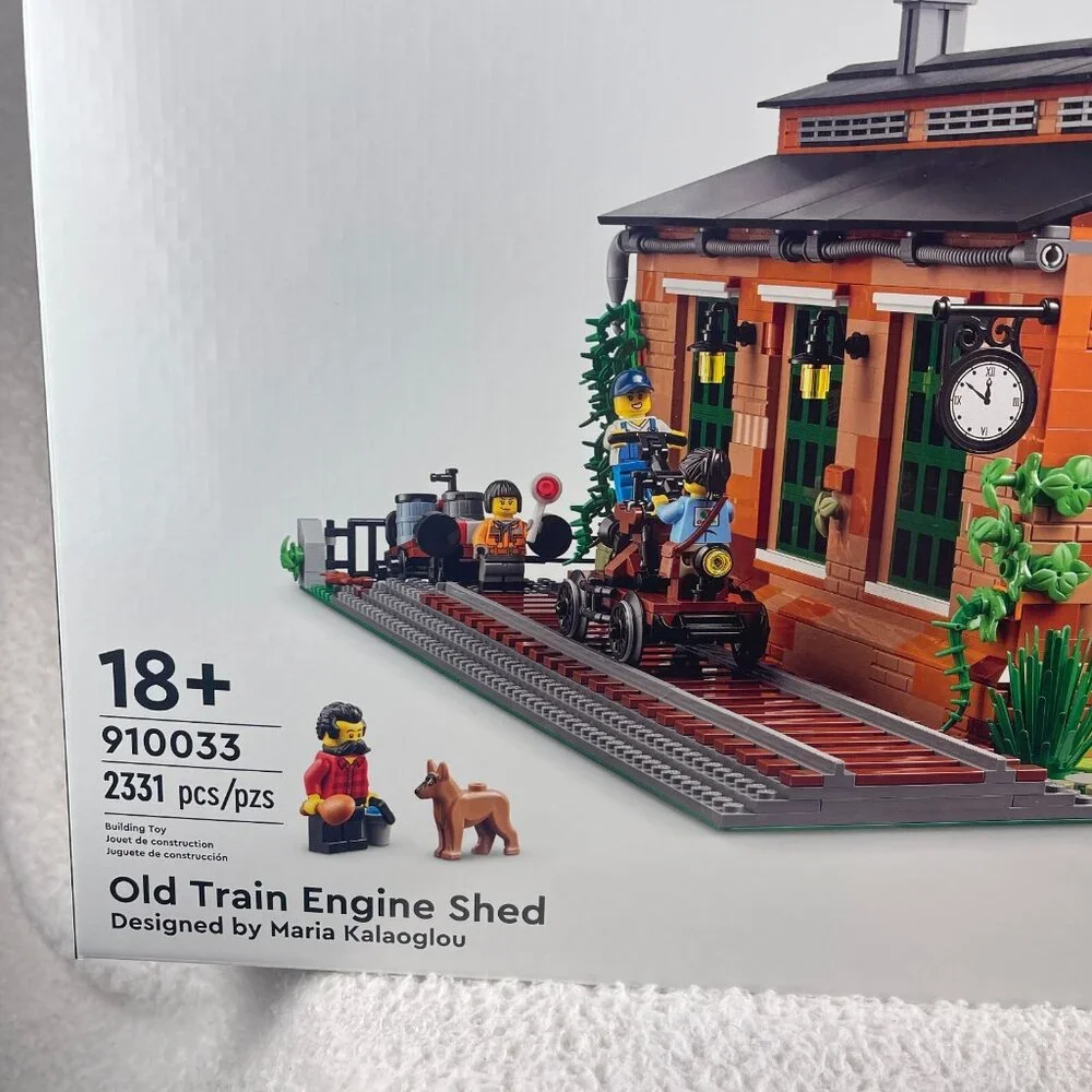 Lego 910033 Bricklink Designer  Series 1 Old Train‎ Engine Shed Building Toy Set